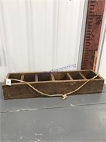 Wood boxw/rope handle