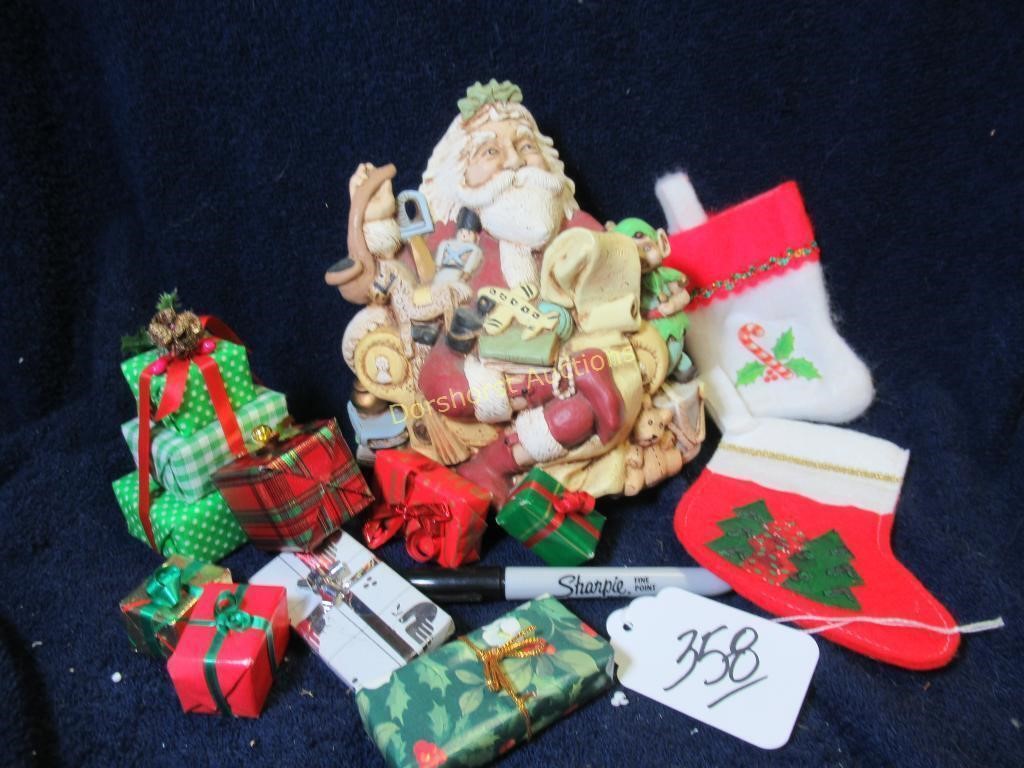 BOX LOT:  CERAMIC SANTA, MINI PRESENTS, STOCKINGS