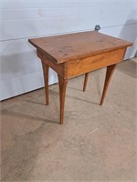 Vintage pine table 27 x 18 x 27"H