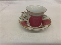 Decorative tea cup & saucer