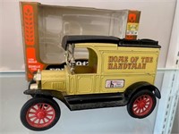 Home Hardware 1917 Ford Model T Diecast 1/25