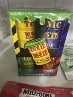 TOXIC WASTE SOUR CANDY