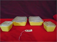4 pcs Pyrex Covered Yellow Refrigerator Dishes