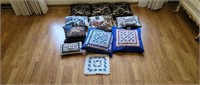 10 Decorative Throw Pillows