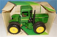 1/16 JD 4WD Tractor