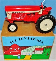 Toy Farmer Farmall 560 w/ Box 1978?