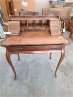 Small secretary desk