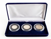 Coin Unique Silver Set 3 Coins in Display