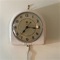 VINTAGE ELECTRIC WALL CLOCK