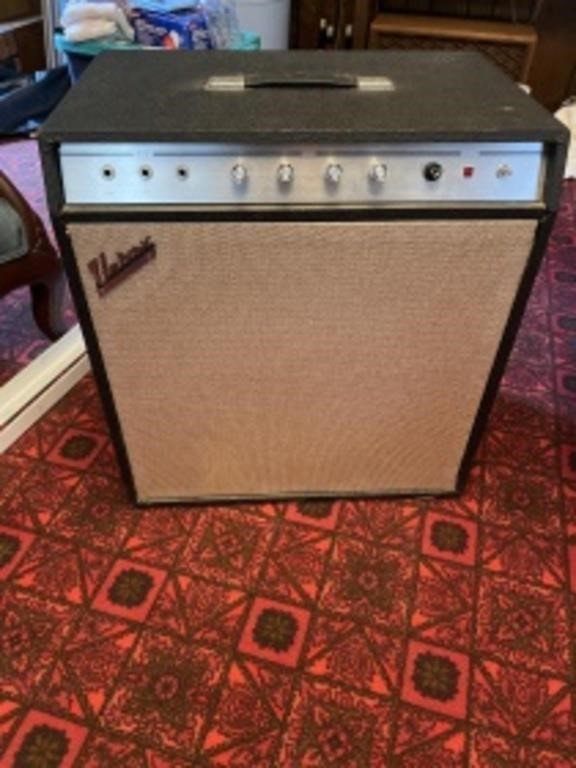 Vintage Univox amp