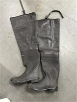 PAIR OF FROG TOG HIP BOOTS SZ 11