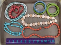 Various Colors Beaded Fashion Jewelry Inn