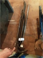 Large Drill bit, crow bar & wonder bar