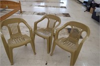 3 Stackable Patio Chairs