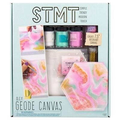 D.I.Y. Geode Canvas - STMT