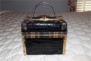Comeco black box purse train case handbag