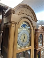 GORGEOUS GRANDFATHER CLOCK