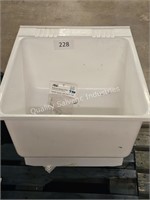 mud room plastic sink