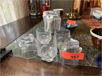 LOT OF VTG MID CENTURY PLASTIC GLASSES