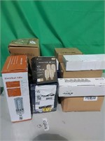 Lot of 13, Light bulbs, Various brands and models