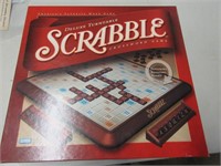 DELUXE TURNTABLE SCRABBLE CROSSWORD GAME IN BOX