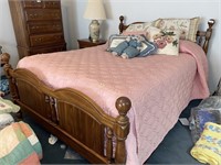 Oak Queen bed with mattress set and linens