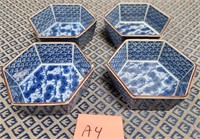 320 - 4 VINTAGE ASIAN PORCELAIN BOWLS (A4)