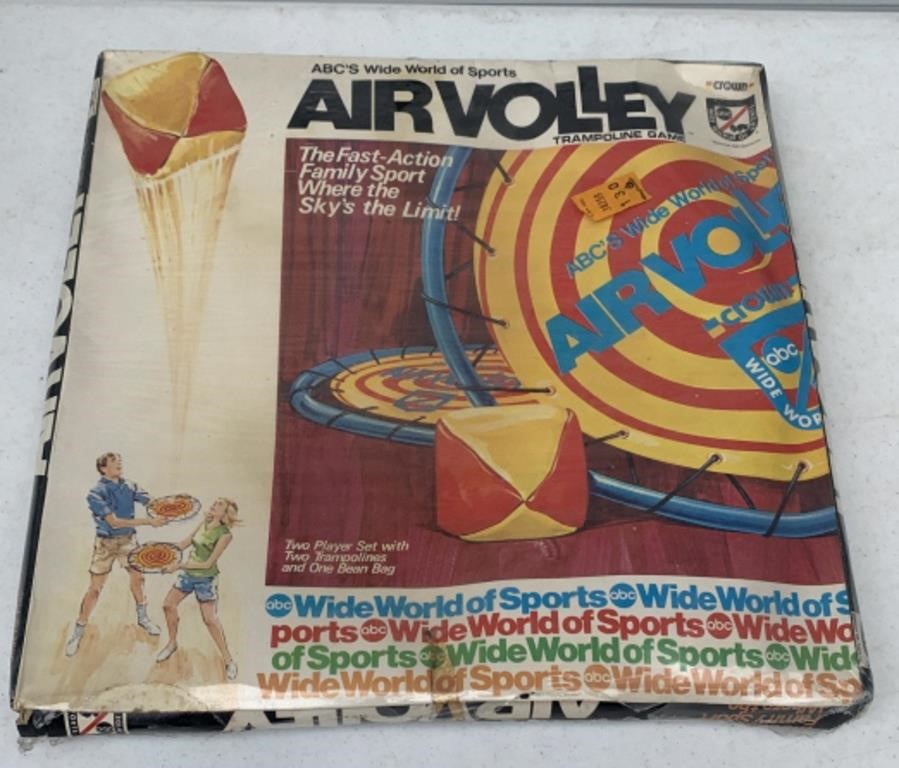 Vintage AirVolley NIP Game BY Crown