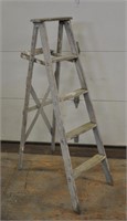 Vintage wood 5ft. ladder