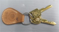 Set Eldorado 1986 Gold Cadillac Keys. Original.
