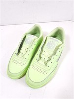 NEW Reebok Ghost Green Shoes (Size: 5.5)