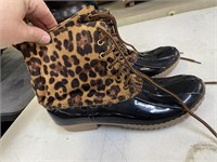 Voki Leopard Boots SZ 8?