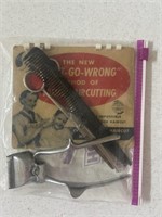 Vtg hair cutting set w/book