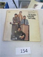 Beatles : Yesterday and Today