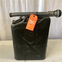 5 Gallon Military (US) Gas can with nozzle