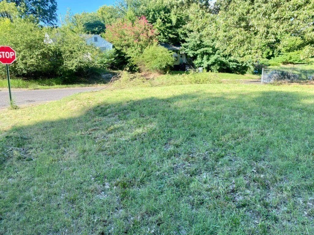 ABSOLUTE ONLINE AUCTION: VACANT LOT IN MEMPHIS