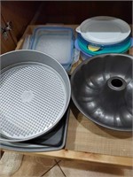 Baking pans & plastic misc