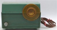 (P) Westinghouse Radio. Model H-38015. 8 x 5 x