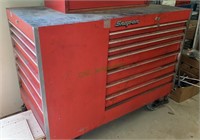 Large Snap-On tool chest - 13 drawers, 7 down the