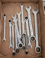 TRAY OF GEAR WRENCH AND ARMSTRONG WRENCHES