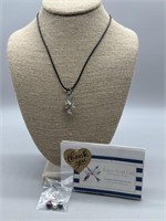 Texan Pearl Girl 
16in Necklace