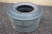 Pair of front tractor tires