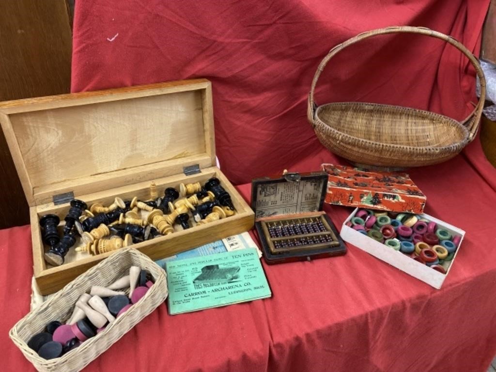 ANTIQUE GAMES MADE OF WOOD