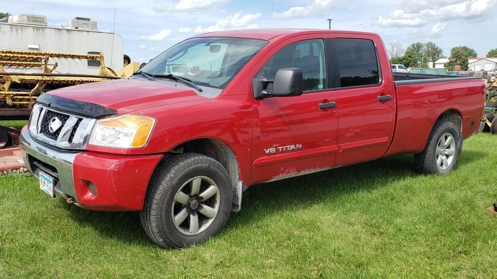 2008 Nissan Titan V8 Pickup