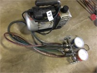 Vacuum Pump & Gauge Set