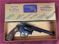 Smith & Wesson K-22 Masterpiece, w/orig box