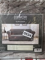 DENORI SLIPCOVER SOFA RETAIL $500