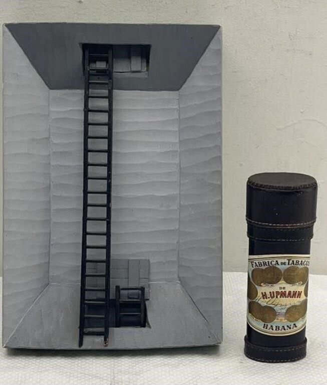 8x11.5in Art Piece / H.Upmann Vintage Cigar Box