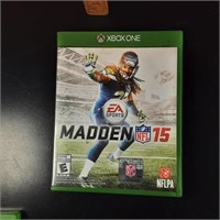 XBOX  MADDEN 15, football game