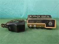 Vintage Motorola Mocat Model 40 Channel CB Radio